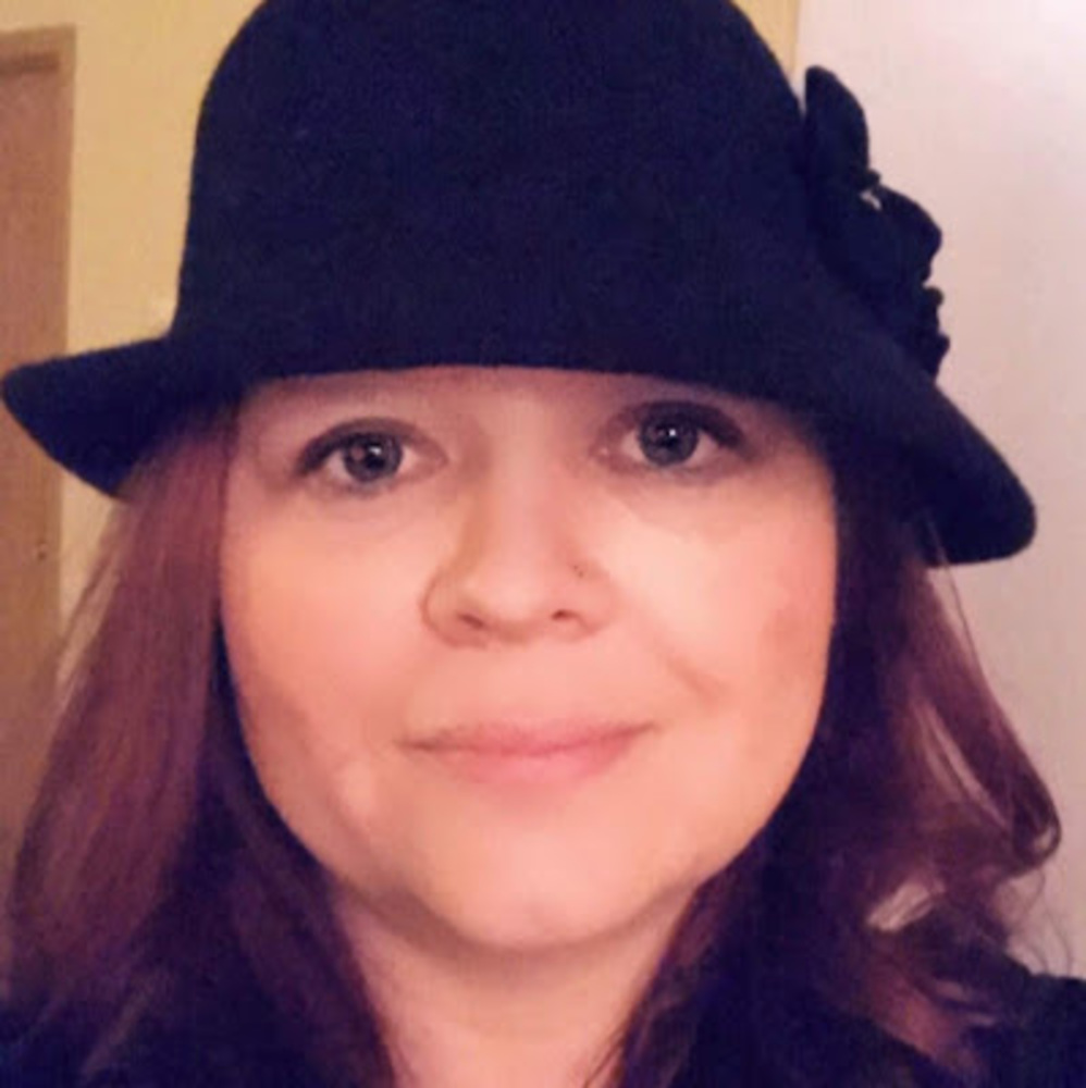 Meet your Posher, Angela